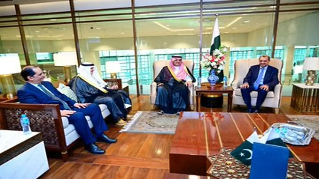 السفير السعودي بباكستان يبحث مع مجلس الأعمال تعزيز الشراكة الاقتصادية بين البلدين